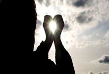 爱游戏:鄂媒:武汉女足周五出征东京,备战23日与浦和红钻的亚冠8强赛.